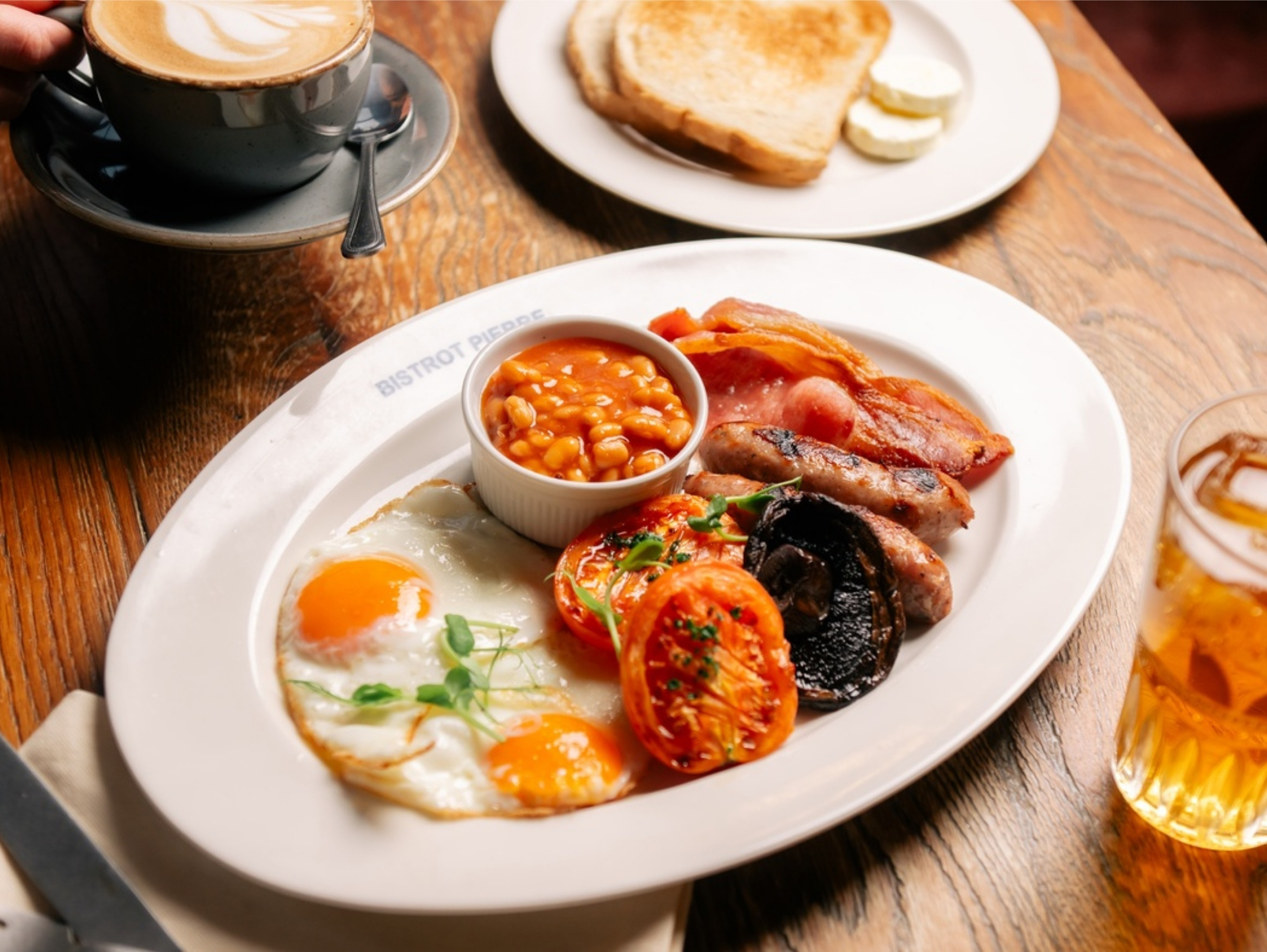 Dining with <br> Bistrot Pierre